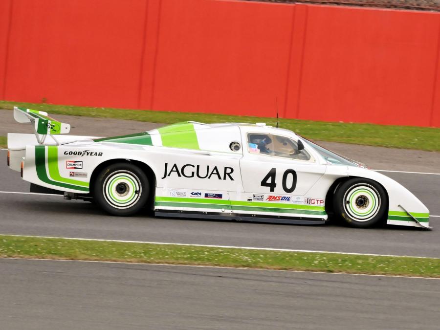  Jaguar XJR5 1982 года  (фото 15 из 18)